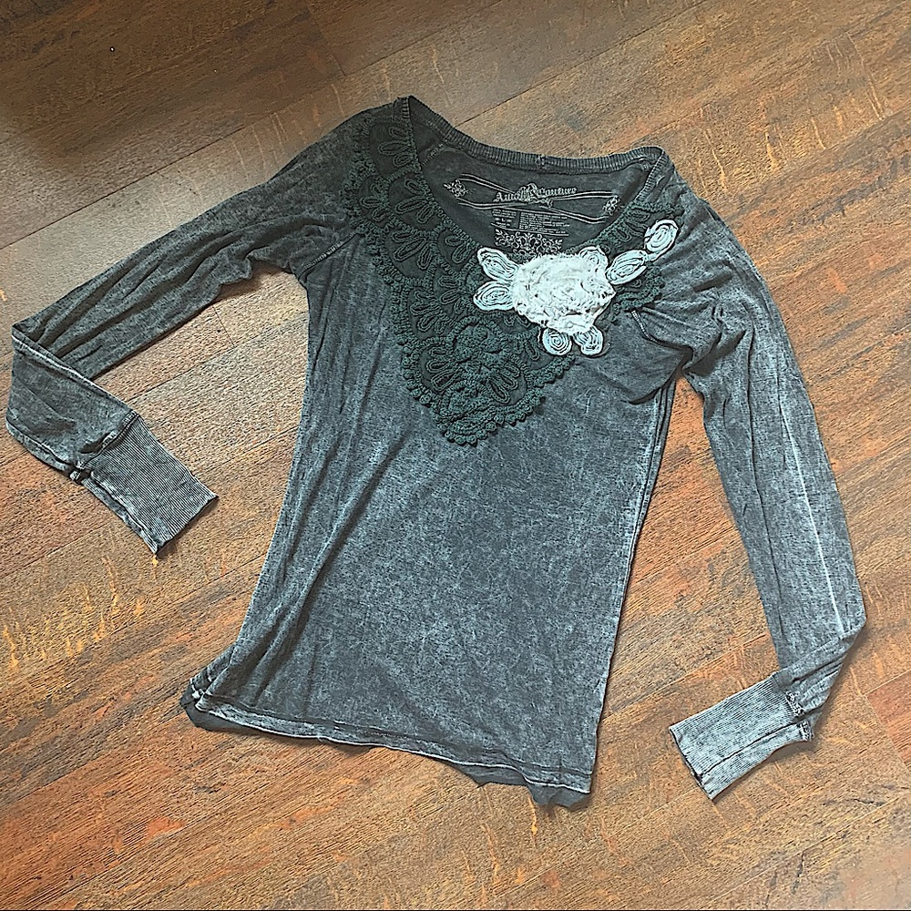 Awake Couture scoop v l/s